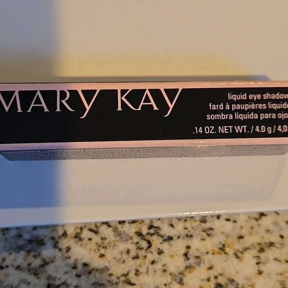 Mary Kay NIB Liquid Eyeshadow Purple Nova